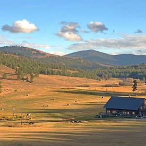 Eden Valley Ranch Oroville Exterior photo