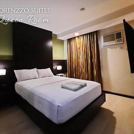 Lorenzzo Suites Makati Manila Exterior photo
