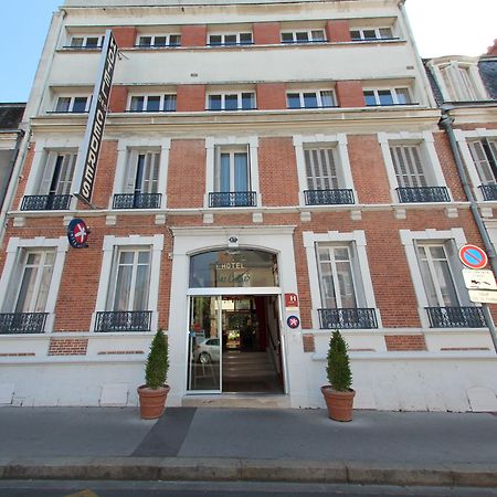 Hotel Des Cedres Orleans Exterior photo