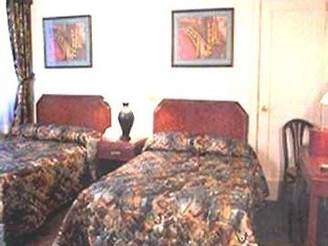 Regency Inn And Suites New York City Exterior photo