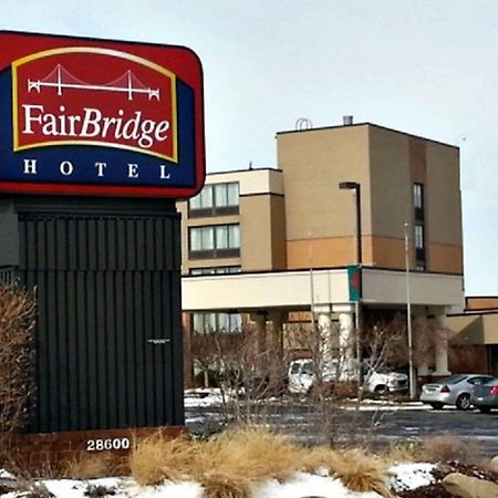 Fairbridge Hotel Cleveland East Wickliffe Exterior photo