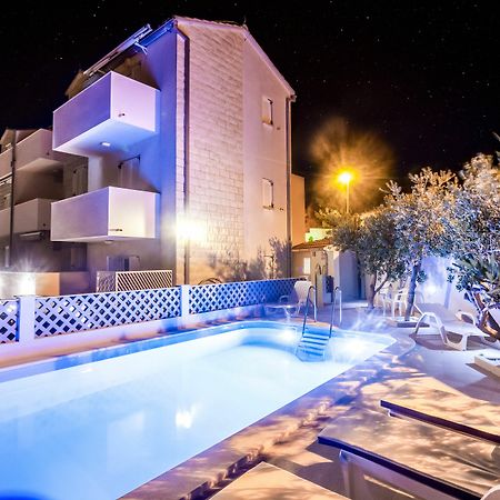 Bol Apartment With Pool,Private Parking Exterior photo