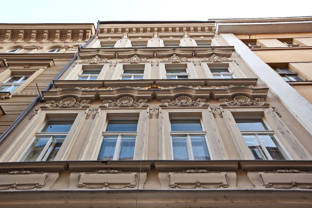 Emporio Prague Apartments Exterior photo