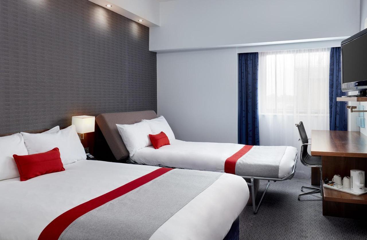 Holiday Inn Express Belfast City, An Ihg Hotel Room photo