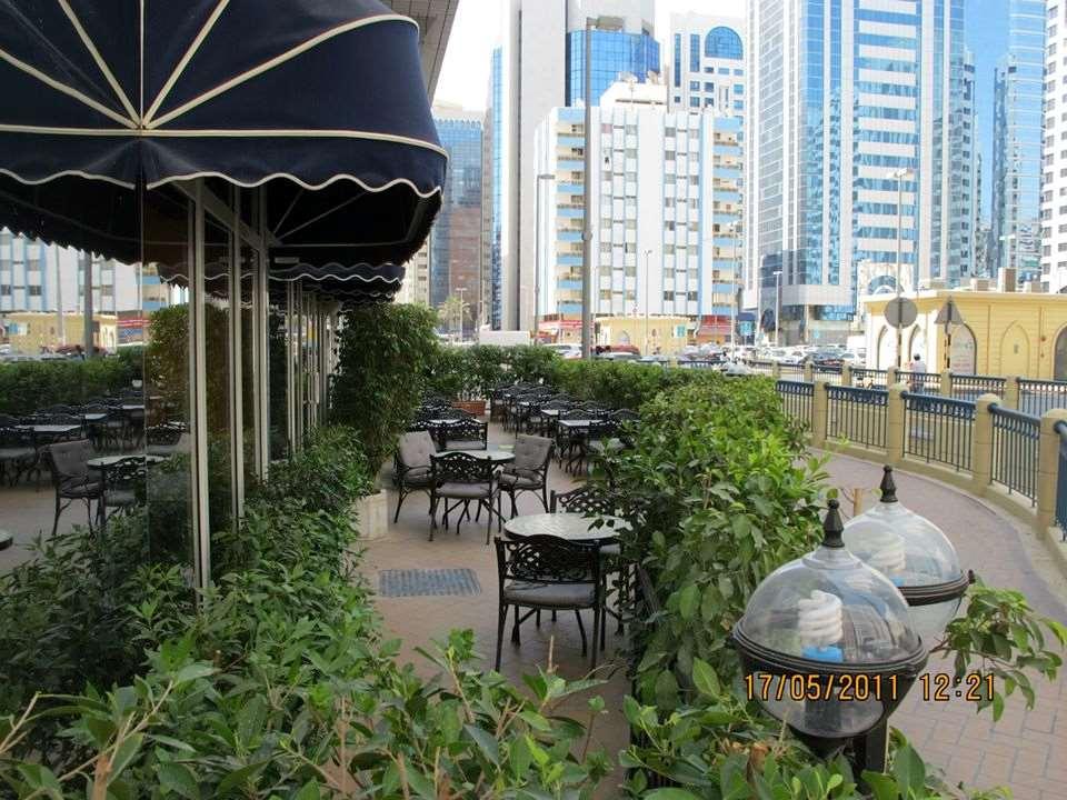 Uptown Hotel Apartments Abu Dhabi Restaurant photo