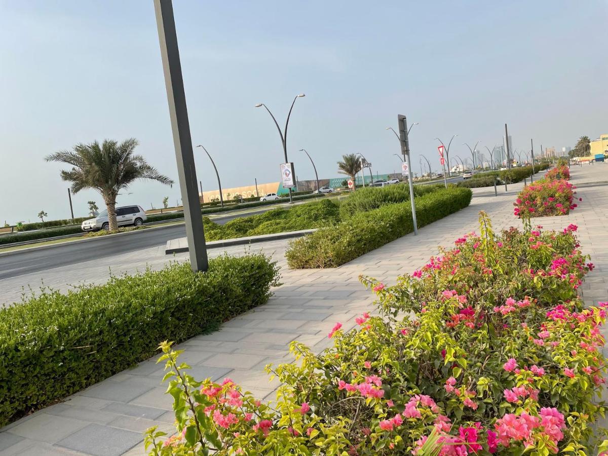 Al Corniche Hotel Sharjah Exterior photo