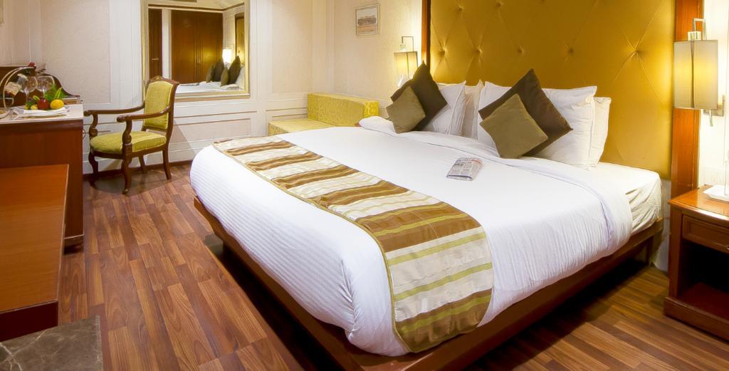 Tivoli Garden Resort Hotel New Delhi Room photo