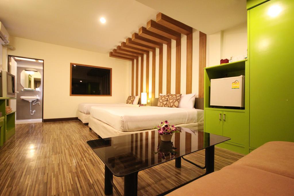 Windmill Resort Hotel Pattaya Room photo