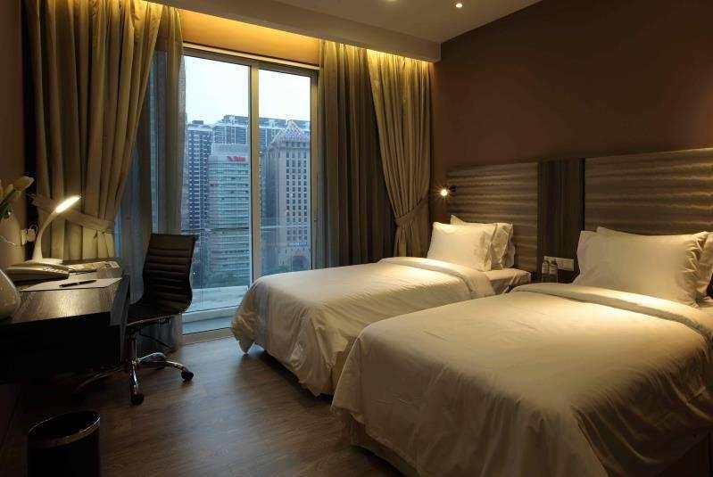 Ramada Suites By Wyndham Kuala Lumpur City Centre Room photo