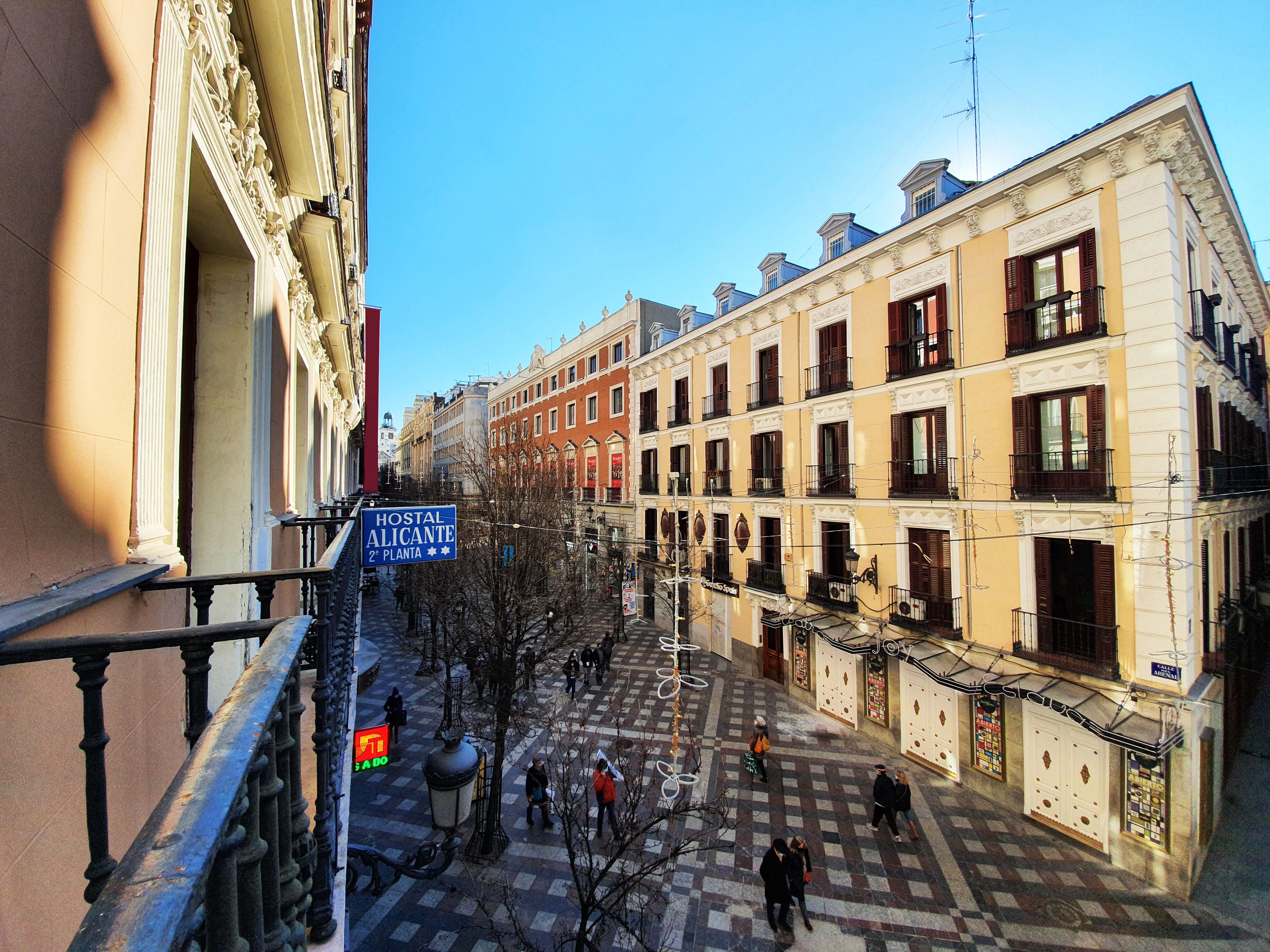 Hostal Alicante Madrid Exterior photo