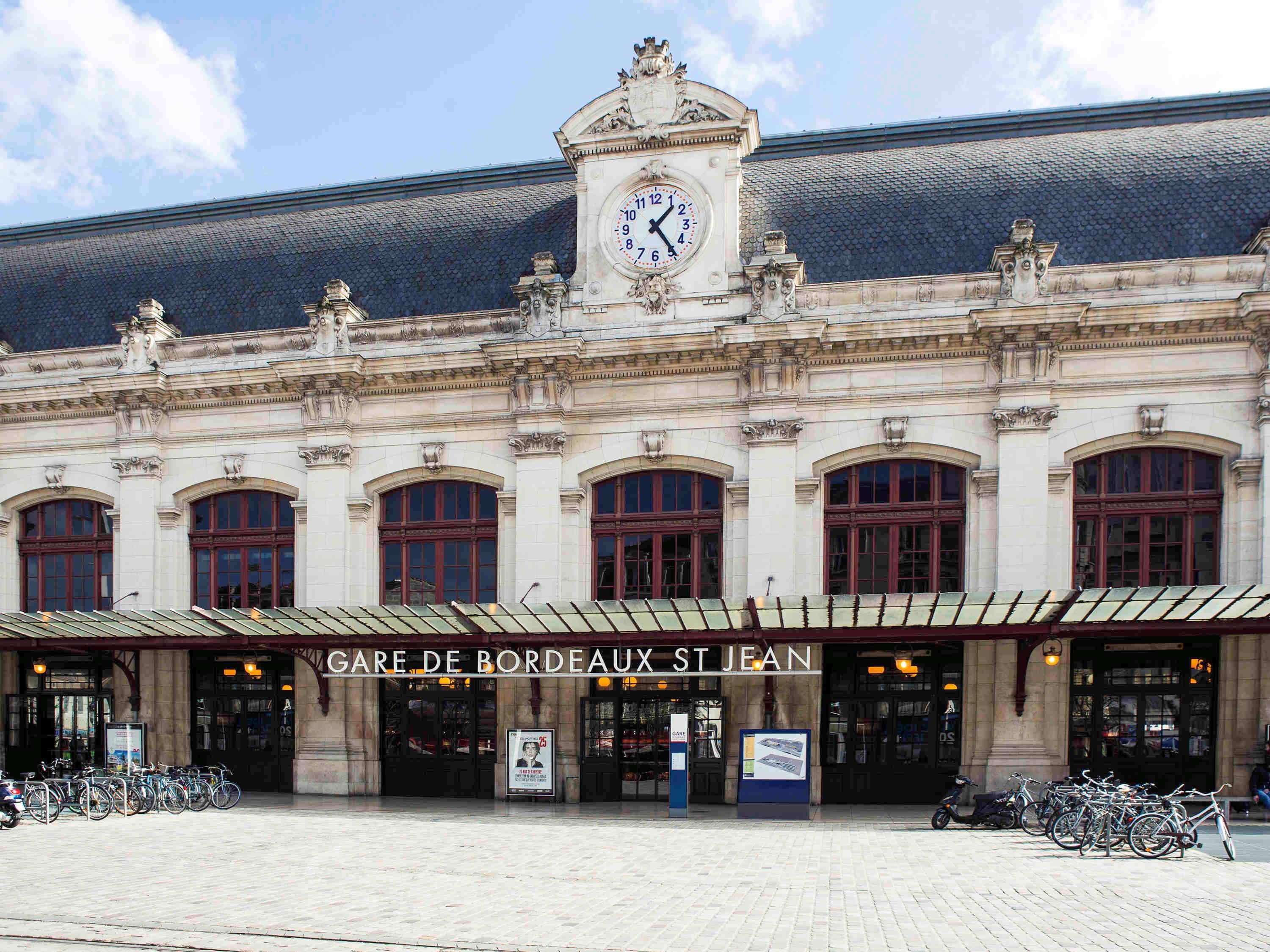 Ibis Bordeaux Centre Bastide Hotel Exterior photo