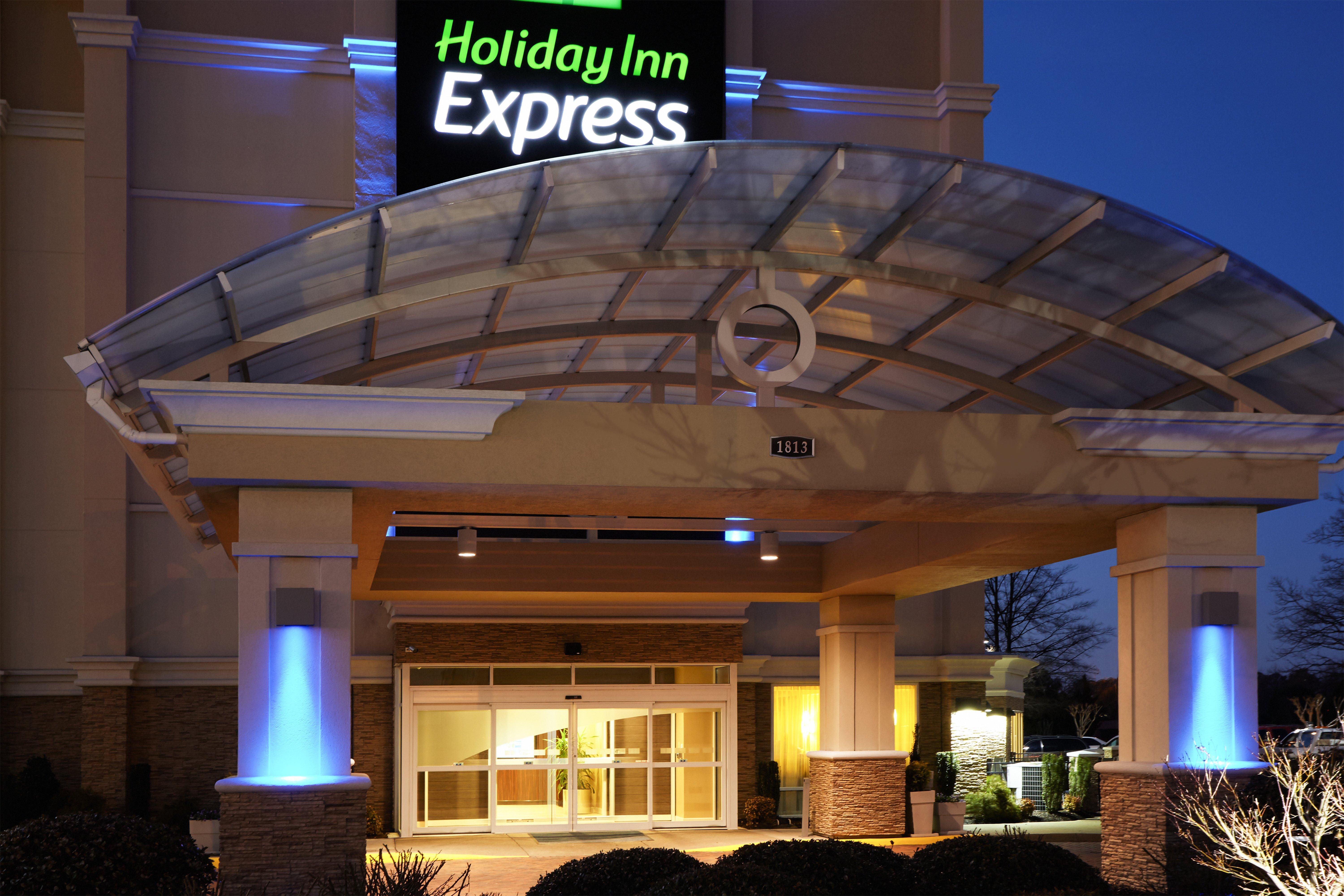 Holiday Inn Express Hotels- Hampton, An Ihg Hotel Exterior photo