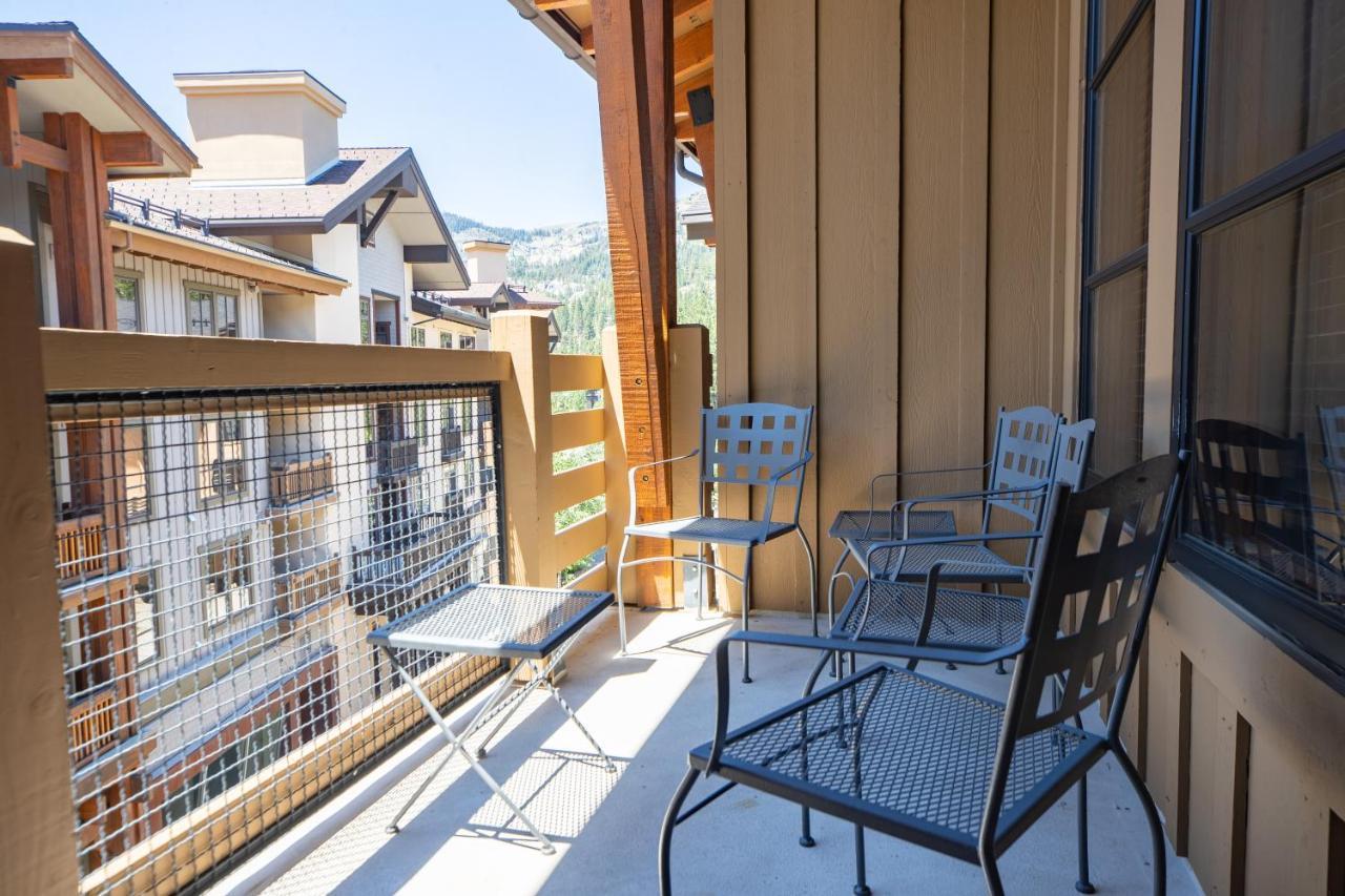 The Village At Palisades Tahoe Olympic Valley  Exterior photo