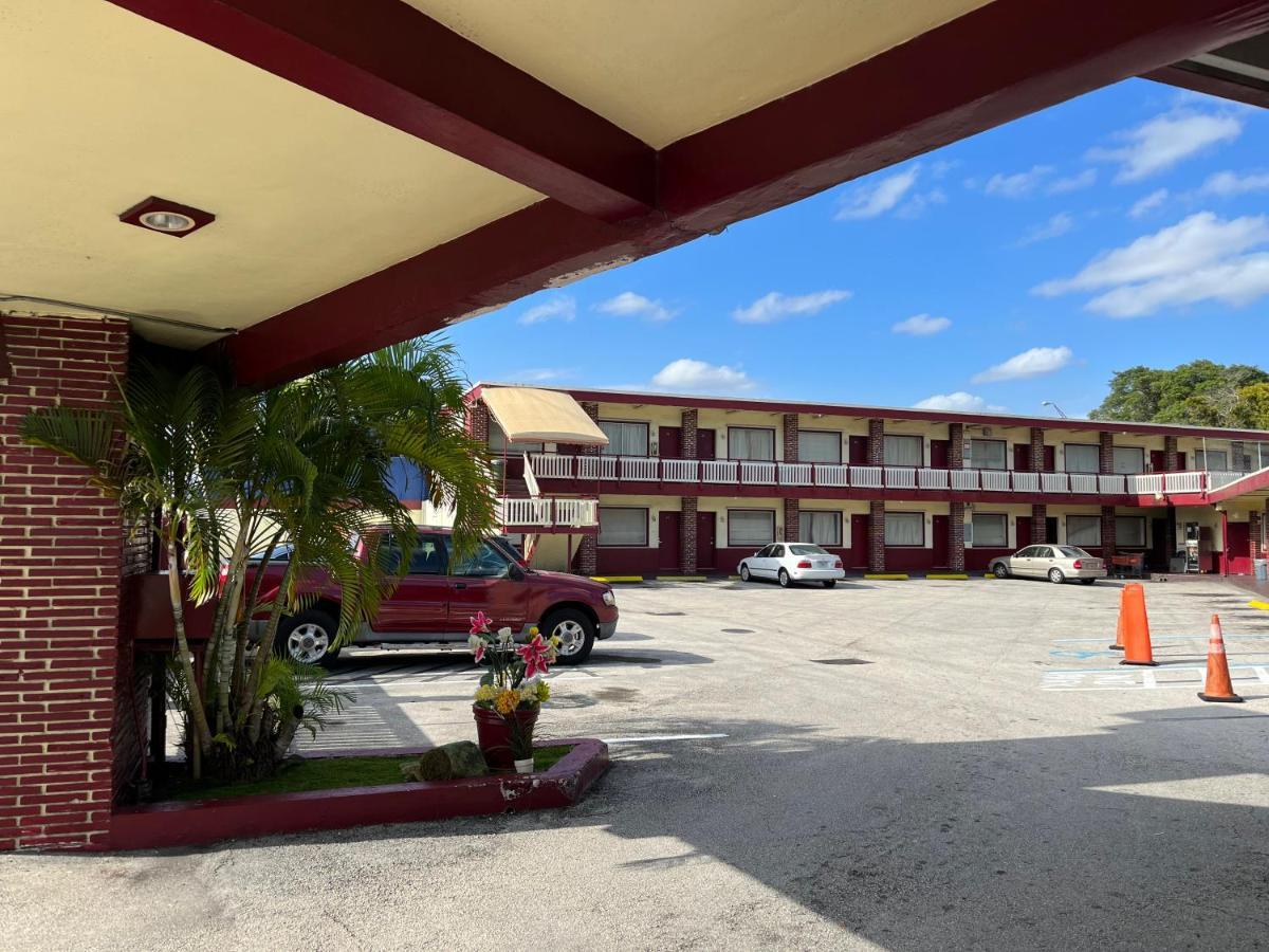 Palacio Inn Motel Hialeah Exterior photo