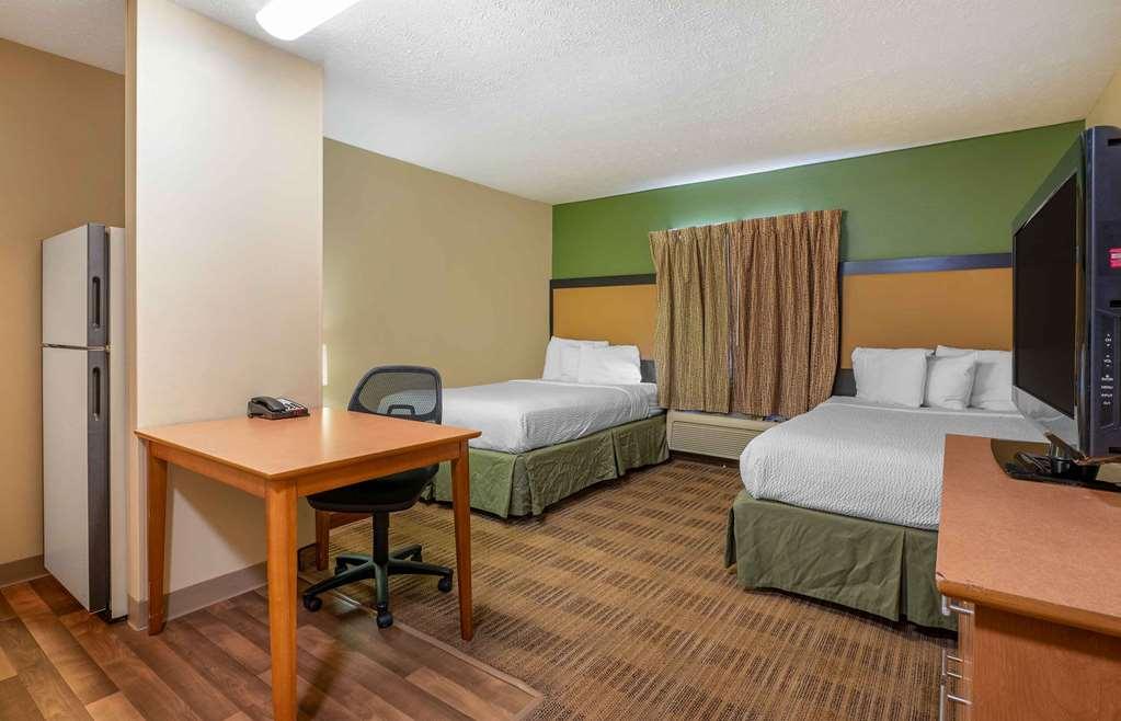 Extended Stay America Suites - Indianapolis - North - Carmel Room photo
