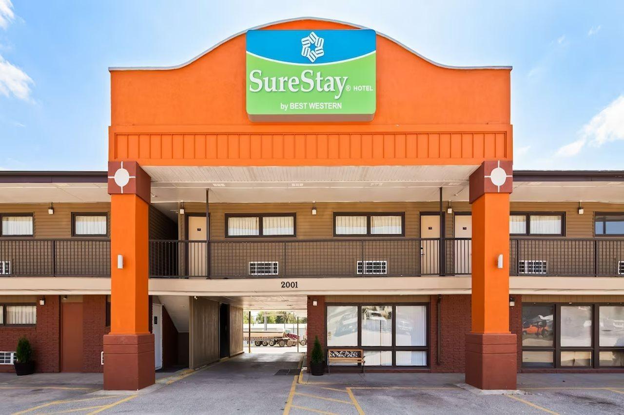 Surestay Hotel By Best Western Lincoln Exterior photo