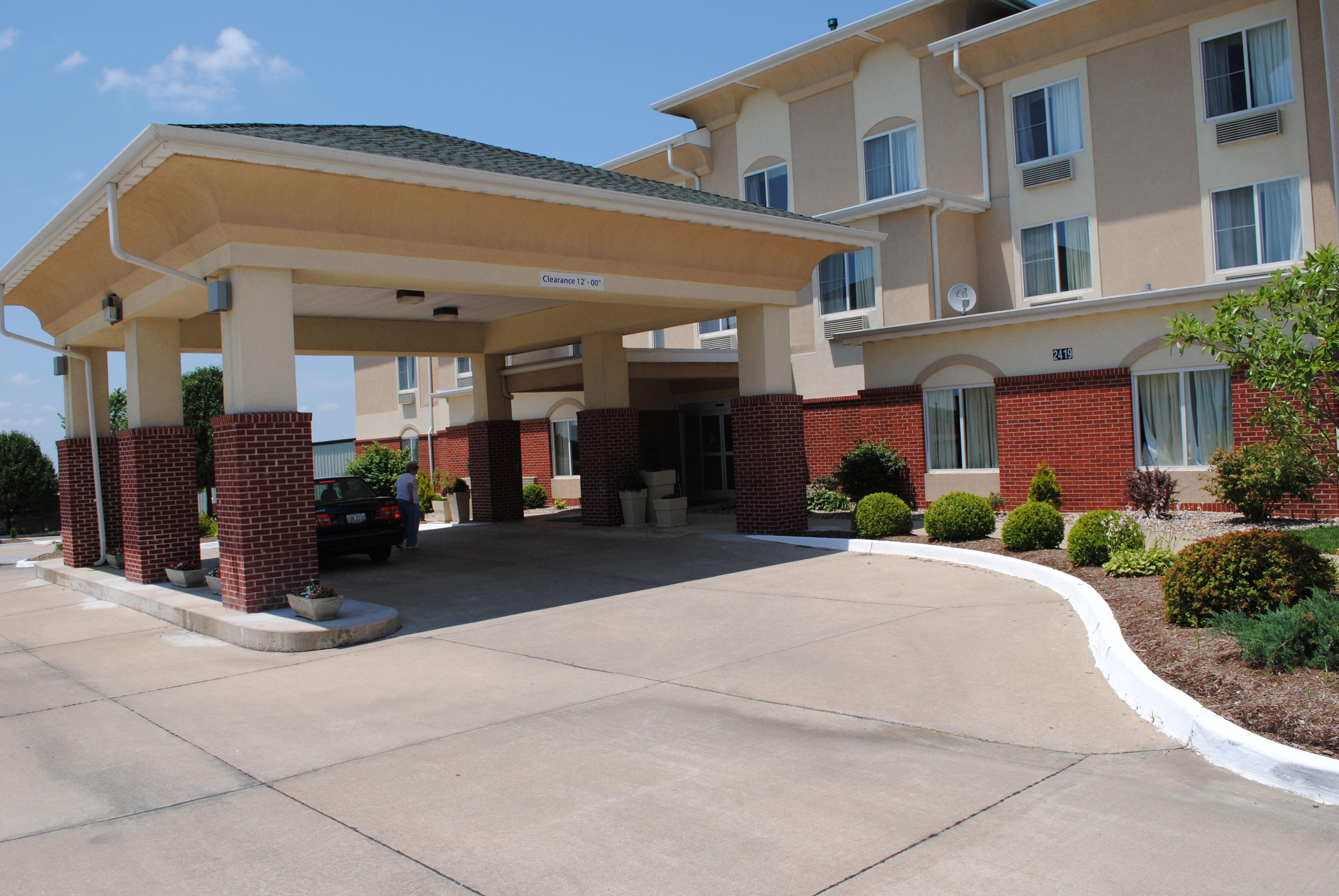 Holiday Inn Express Boonville, An Ihg Hotel Exterior photo