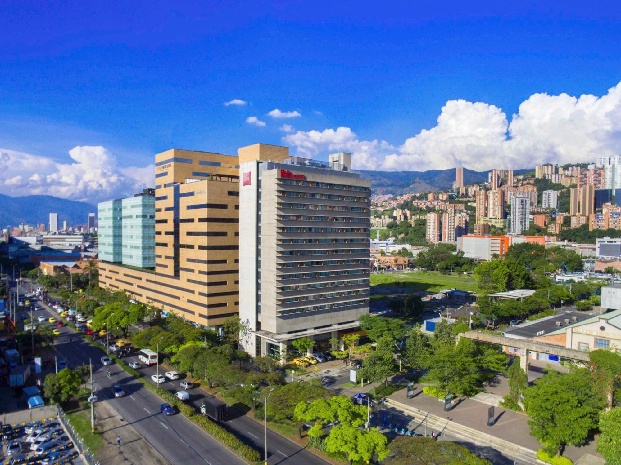 Ibis Medellin Hotel Exterior photo