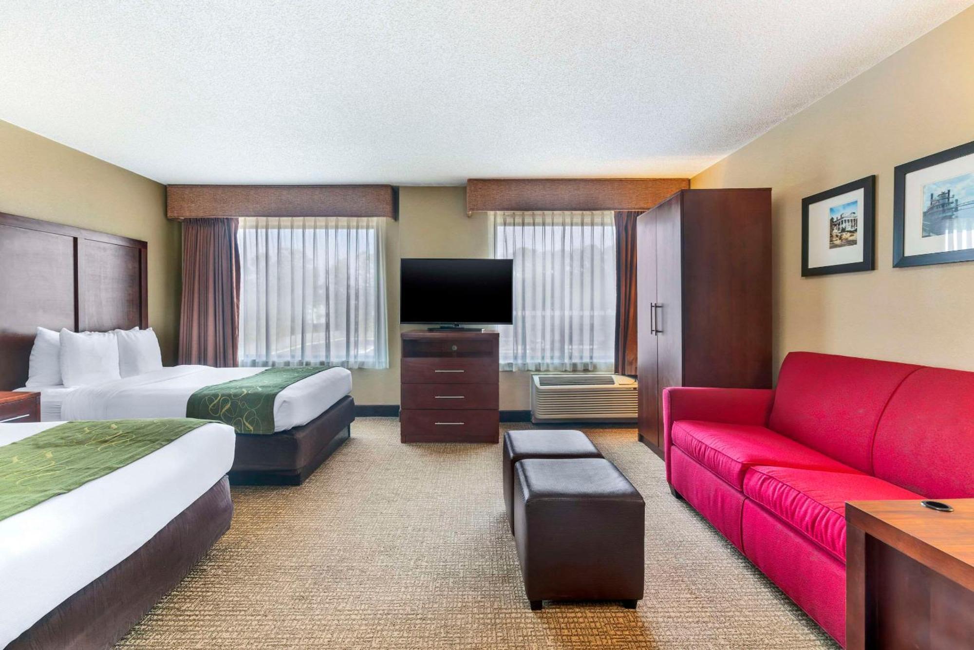 Comfort Suites Wilmington Near Downtown Exterior photo