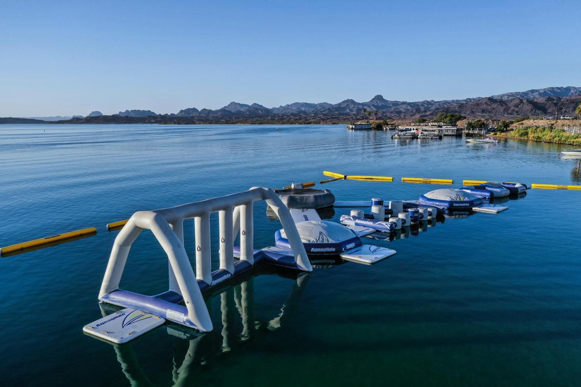 The Nautical Beachfront Resort Lake Havasu City Exterior photo