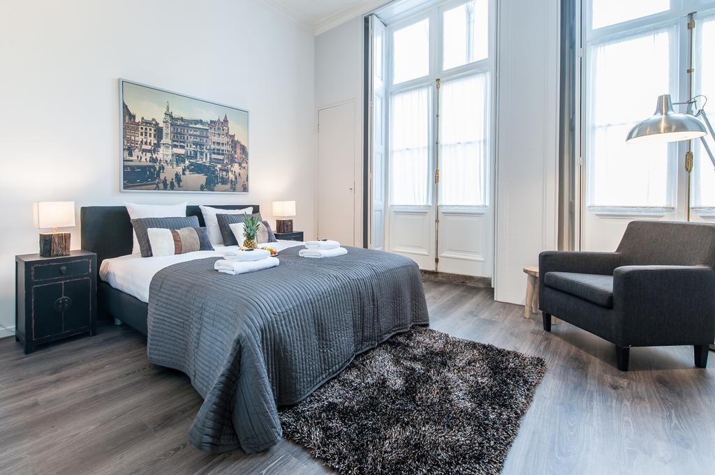 Hermitage Canal View Apartments Amsterdam Room photo