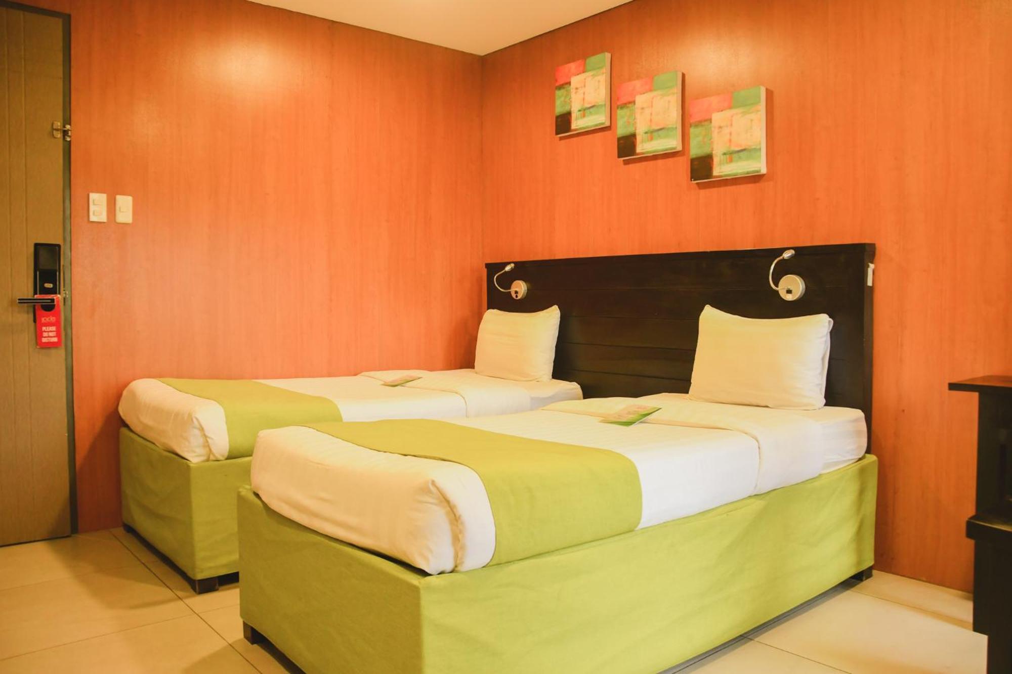 Jade Hotel And Suites Manila Exterior photo