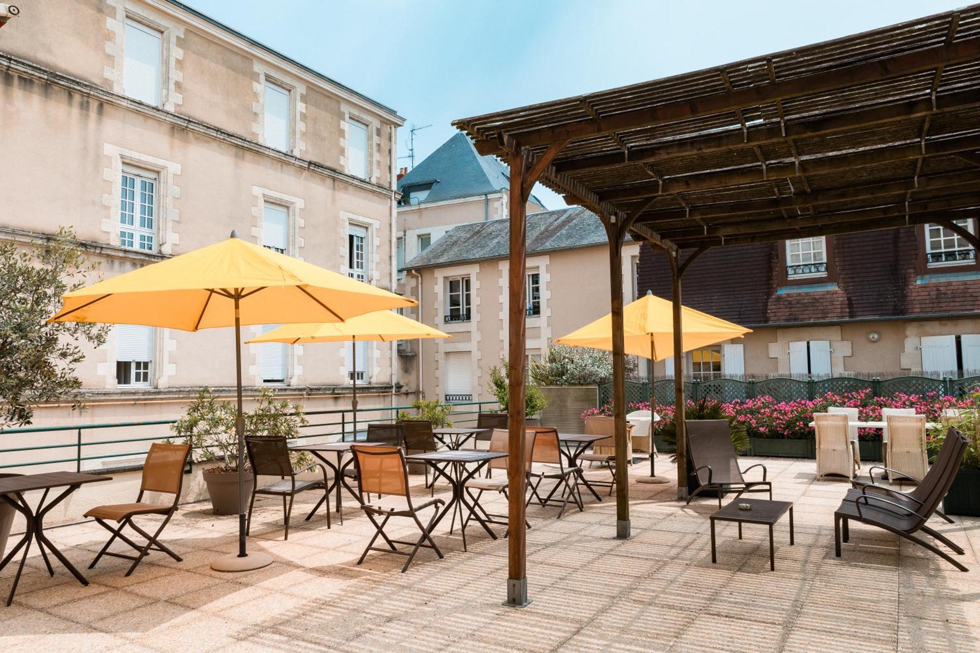 Best Western Poitiers Centre Le Grand Hotel Exterior photo