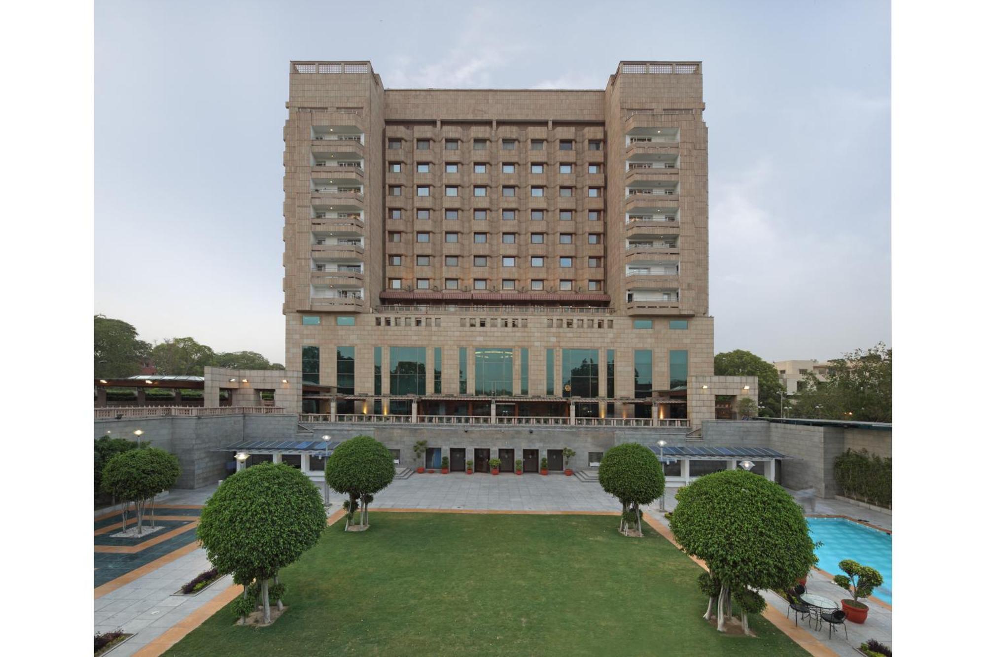 Jaypee Vasant Continental Hotel New Delhi Exterior photo
