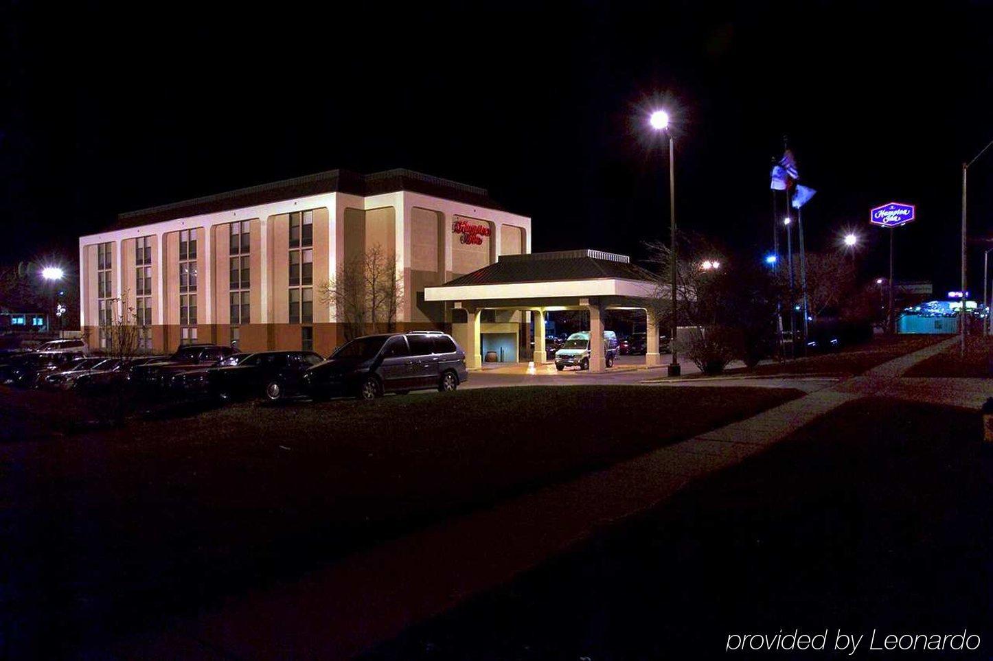 Hampton Inn Des Moines-Airport Exterior photo