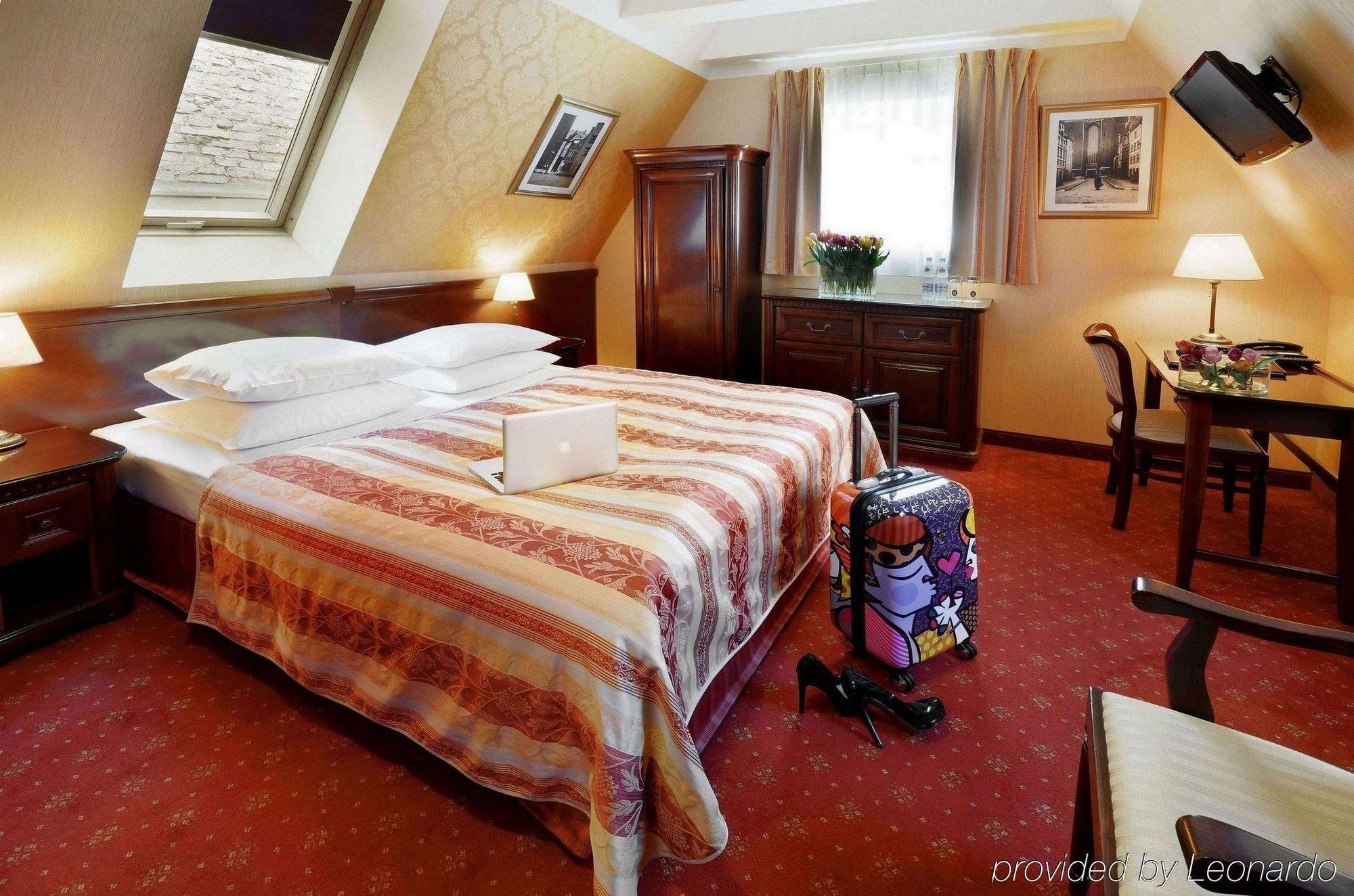 Hotel Wolne Miasto Old Town Gdansk Room photo