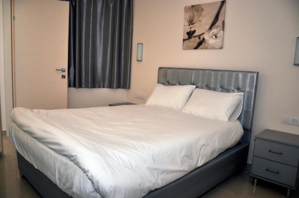 Hotel Blue Weiss Netanya Room photo