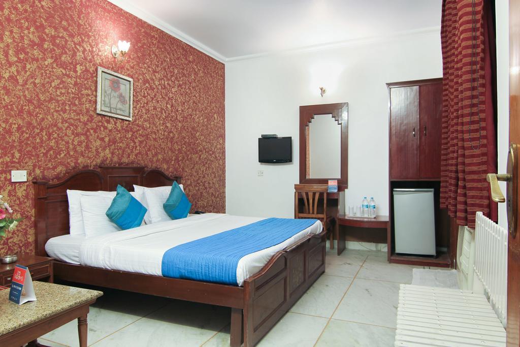 Hotel Rahul Palace New Delhi Room photo