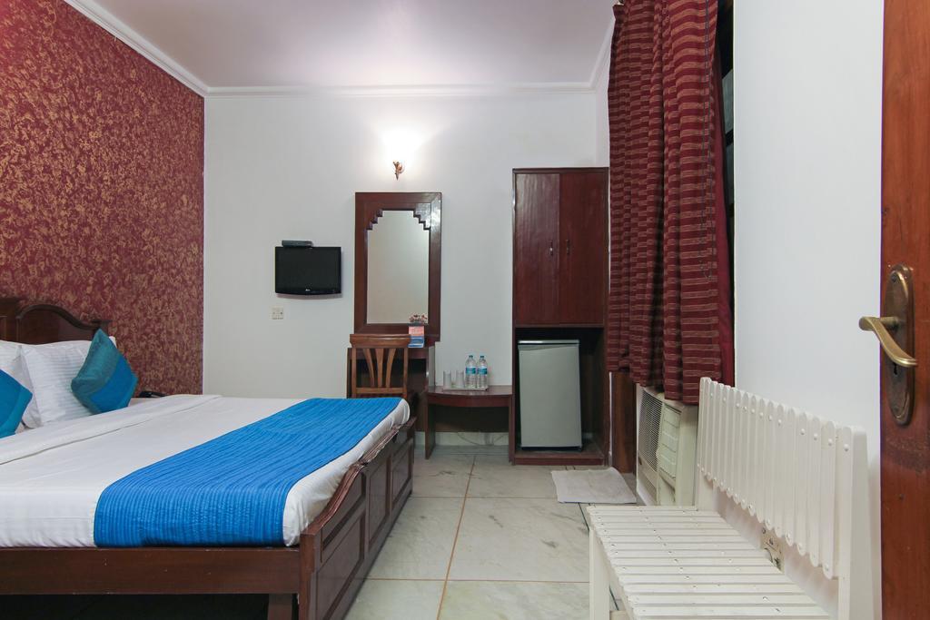 Hotel Rahul Palace New Delhi Room photo