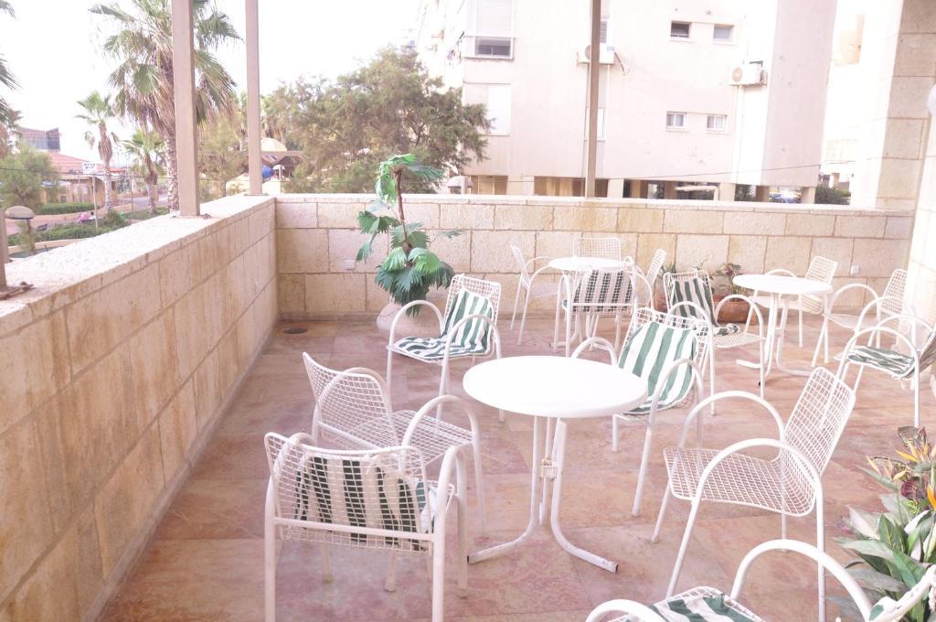 Hotel Blue Weiss Netanya Exterior photo