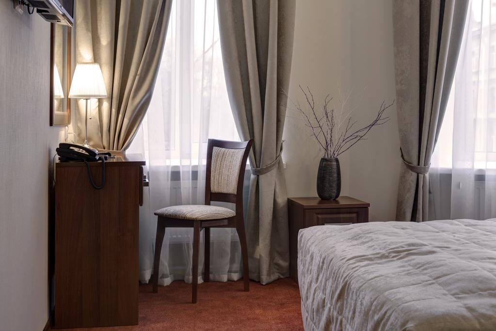 Acapella On Vosstaniya Square Hotel Saint Petersburg Room photo
