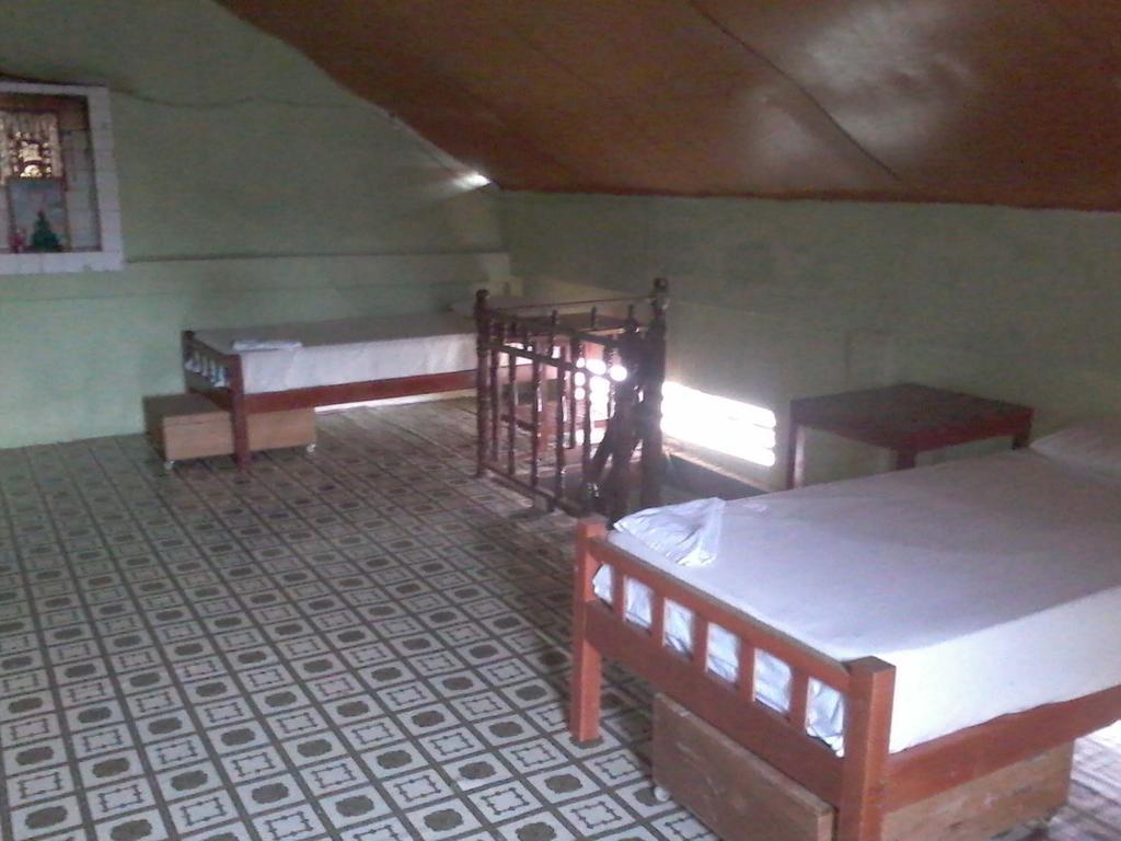 Big John'S Chil-Axn Homestay, Campground & Bbq Sihanoukville Room photo