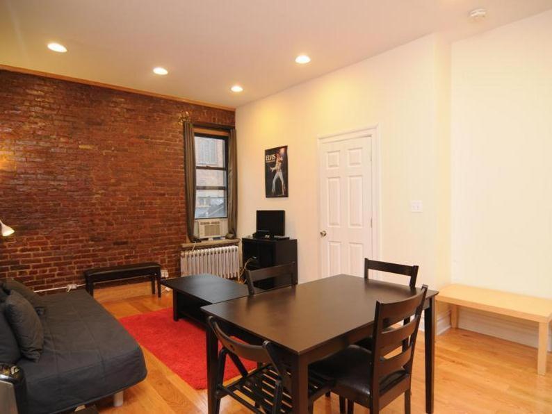 Lower East Side Apartment New York Room photo