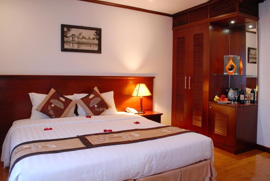 May De Ville Legend Hotel Hanoi Room photo