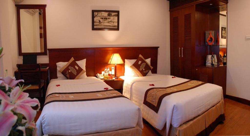 May De Ville Legend Hotel Hanoi Room photo