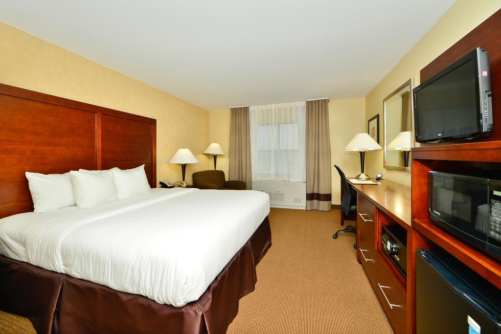 Comfort Inn & Suites Adj To Akwesasne Mohawk Casino Hogansburg Room photo