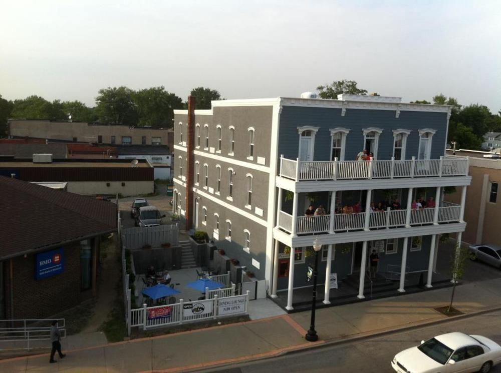 Kings Hotel Inn & Suites Kingsville Exterior photo