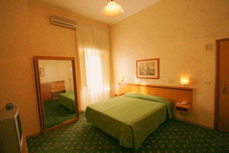 Hotel Embassy Rome Room photo