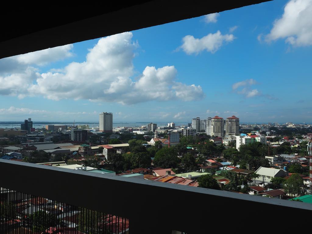 Cebu R Hotel Mabolo Exterior photo