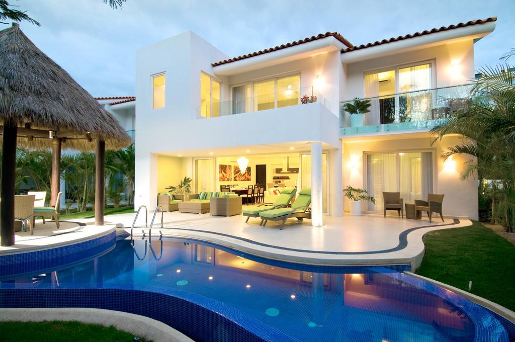 Marival Distinct Luxury Residences & World Spa All Inclusive Nuevo Vallarta Exterior photo