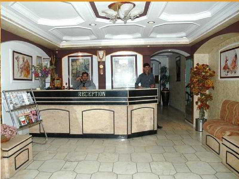 Hotel Rahul Palace New Delhi Interior photo