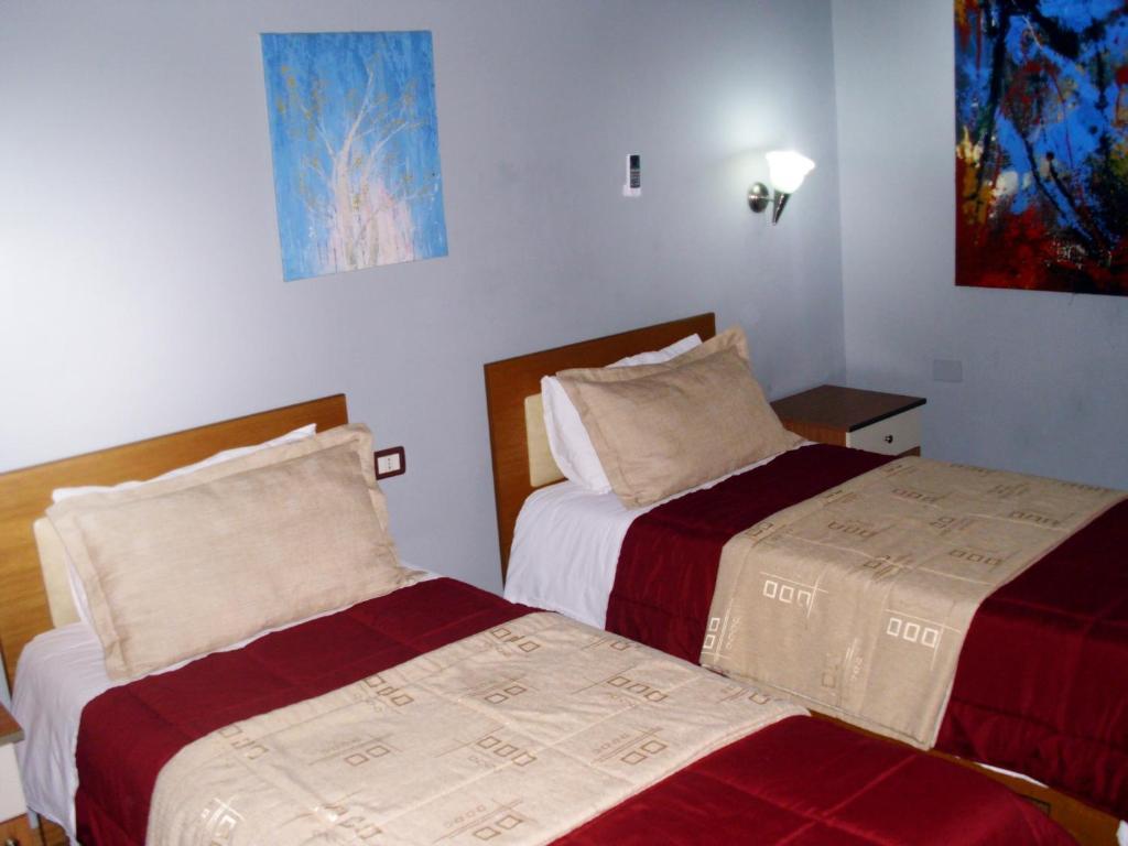 Hotel Stela City Center Tirana Room photo