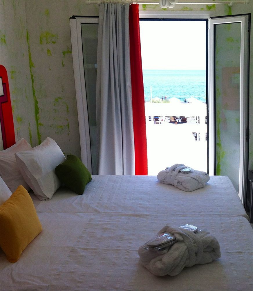 Beach Boutique Hotel Kamari  Room photo
