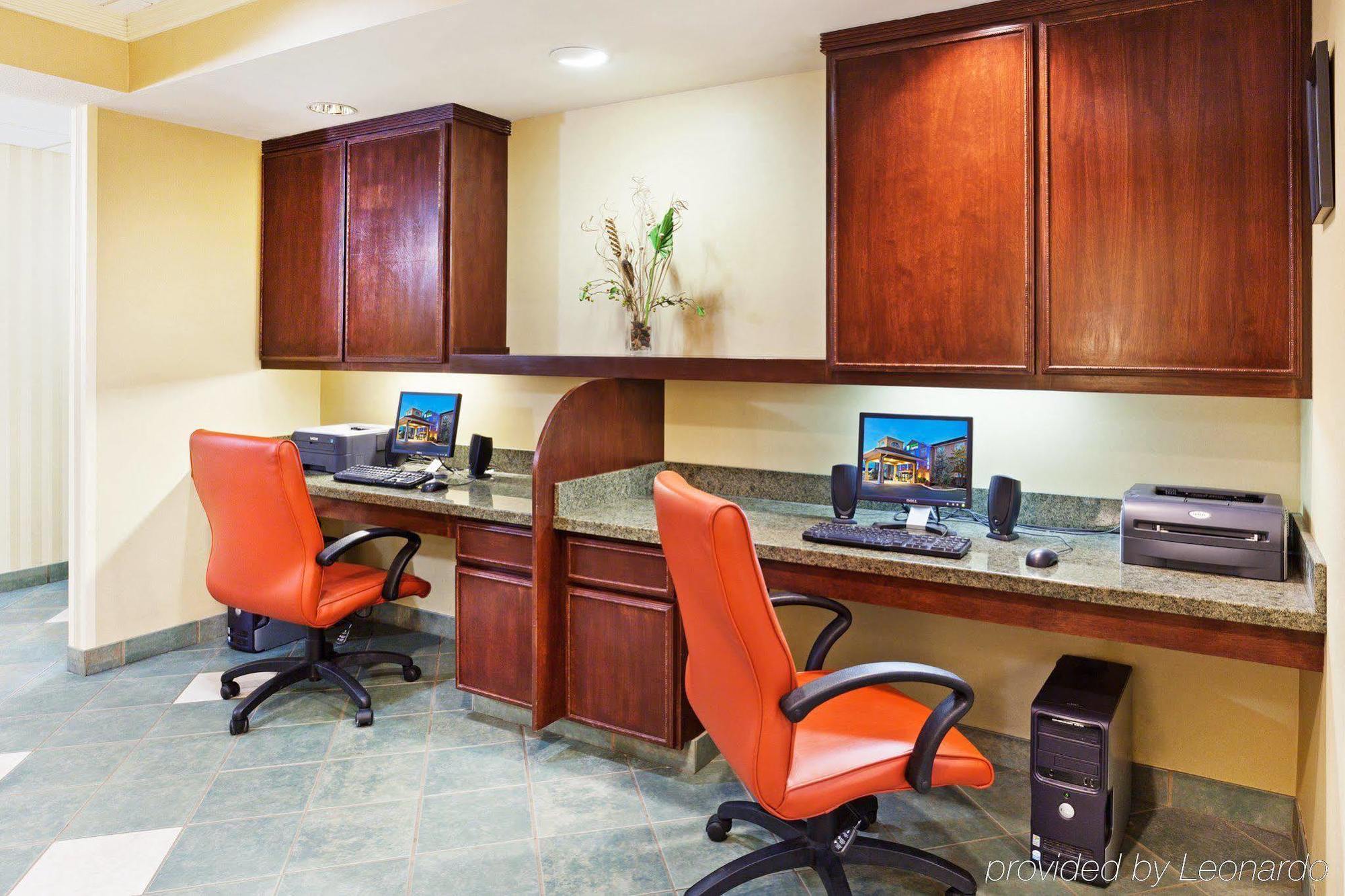 Holiday Inn Express Hotel & Suites Alcoa Knoxville Airport, An Ihg Hotel Facilities photo