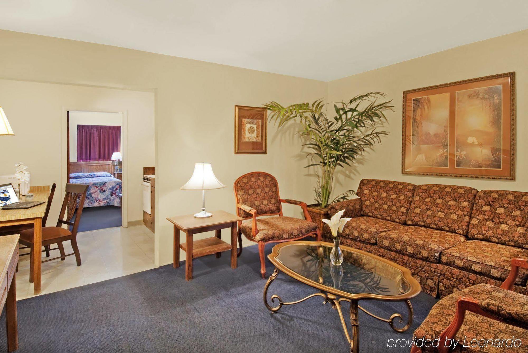 Americas Best Value Inn & Suites Boulder Room photo