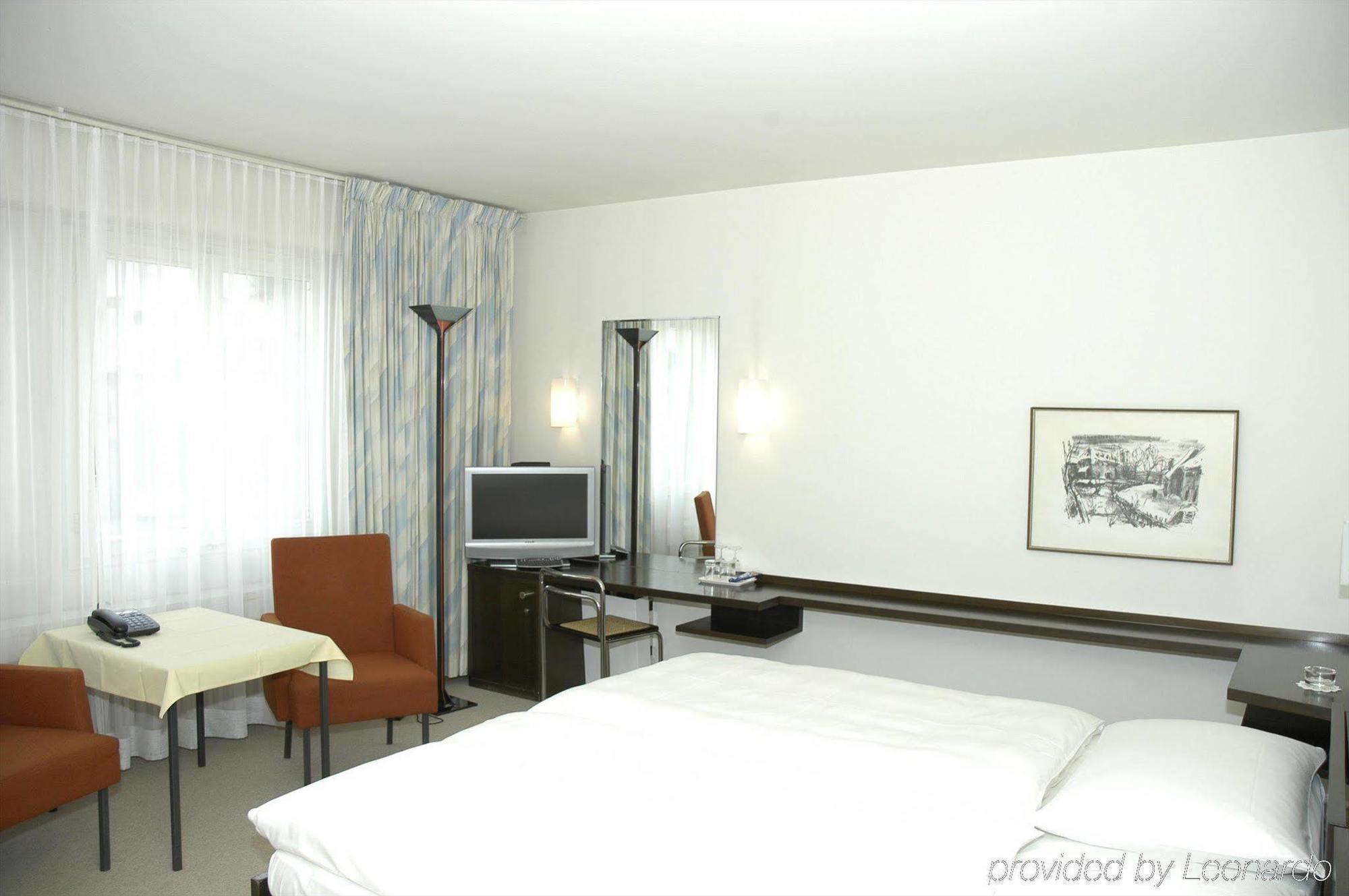 City-Hotel Ochsen Zug Room photo